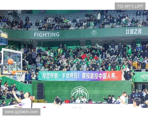 零距离直击CBA赛场全景解析足球视角直播独特体验揭秘