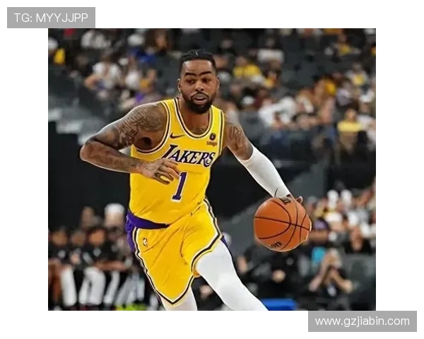 勒布朗与切特对决时的精彩瞬间与战术博弈分析 勒布朗与切特对决时的精彩瞬间与战术博弈分析